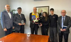 Balıkesir’in Köklü Lisesine Rona Yırcalı’dan Isınma Desteği