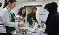 BAÜN’lü Şef Adaylarından Ramazan’a Tatlı Destek: İftar Lokumları Öğrencilerin Elinden!