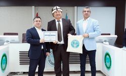 BAÜN’de Türk Dünyası Akademik İş Birliği: Kırgız Akademisyenlere Sertifika Töreni