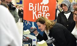 BAÜN’de Nesiller Buluştu: Deney Masasında Renkli Görüntüler