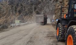 SON DAKİKA | Gümüşhane-Giresun Kara Yolunda Heyelan: Yol Yeniden Ulaşıma Açıldı