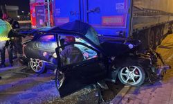 Osmangazi'de Feci Kaza: 23 Yaşındaki Sürücü Ağır Yaralı! Ankara Yolu Trafiğe Kapandı