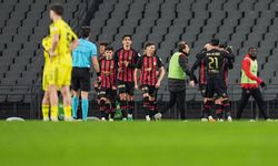 Süper Lig'de Büyük Sürpriz! Karagümrük Fenerbahçe'yi Devirdi! Fenerbahçe 'Namağlup' Unvanını Kaybetti!