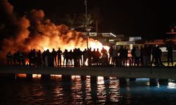 BODRUM MARİNADA DEHŞET: 8 Motoryat Alevlere Teslim Oldu! 7 Dev Yat Battı, Bayram Sabahı Kabusu Yaşandı!