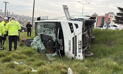 Son Dakika: Samsun'da Katliam Gibi Kaza! Belediye Midibüsü Devrildi: Çok Sayıda Yaralı Var!