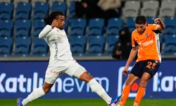 Başakşehir'de Gol Sesi Çıkmadı! Kalecilerin Gününde Puanlar Paylaşıldı: Başakşehir 0-0 Antalyaspor!
