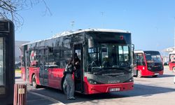 Balıkesir’de Bayram Hediyesi Başkan Ahmet Akın’dan! Ramazan Bayramı Boyunca Otobüsler Ücretsiz!