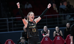 Galatasaray Daikin’den Net Galibiyet! THY’yi Kendi Evinde 3-0 Mağlup Etti!