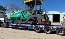 Bandırma Belediyesi vites yükseltti... Yeni alınan finişer ve greyder devrede