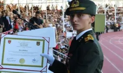 Teğmen Ebru Eroğlu Davasında Flaş Karar: İhraç Kararı Onandı mı? Mahkeme Gerekçesini Açıkladı!