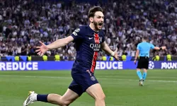 Londra’da PSG Kasırgası! Chelsea - PSG Maçında İlk Yarı Şoku: Kvaratskhelia ve Barcola Fişi Çekti!