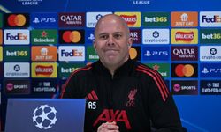 Arne Slot’tan Galatasaray Maçı Öncesi Sakatlık İtirafı! "Isak Kesin Yok, Gomez Şüpheli." Anfield’da Savaş Kapıda!