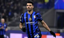 Dünyaca Ünlü Golcü Mehdi Taremi Cepheye Gidiyor! Kramponlarını Bıraktı, Silah Kuşanıyor!
