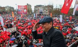 Özgür Özel'den Uşak Belediye Başkanı Özkan Yalım Açıklaması: "Bu Rezillik Adına Milletimden Utanıyorum"