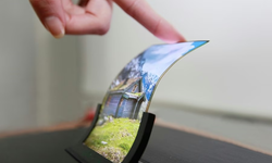 Akıllı Telefonlarda Devrim: Samsung’dan "Çektikçe Uzayan" Ekran Teknolojisi