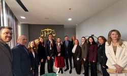 BAİKAD'da Ekonomi Zirvesi: Nihat Zeybekci Balıkesir İş Kadınları ile Buluştu