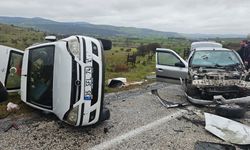 Balıkesir’de Bayram Bilançosu Ağırlaşıyor! Şamlı Yolunda Feci Kaza!