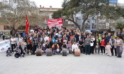 Burhaniye’de 8 Nisan Coşkusu: Dünya Romanlar Günü Renkli Görüntülerle Kutlandı!