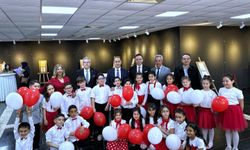 Bandırma'da Minik Ellerden Anlamlı Sergi: Çocukların Gözüyle "Değerlerimiz" Karikatürle Buluştu!