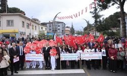 Bigadiç’te 23 Nisan Coşkusu! Belediye Başkanı Mustafa Göksel Çocukların Bayram Heyecanına Ortak Oldu