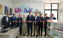 Sındırgı’da Eğitime "Etkinlik Odası" Desteği: Başkan Serkan Sak ve Kaymakam Koyuncu Açılışı Yaptı
