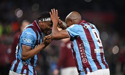 Galatasaray Karadeniz'de Yara Aldı! Trabzonspor Derbiden Zaferle Çıktı!