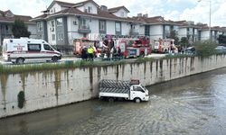 Kocaeli’de Korkunç Kaza! Kontrolden Çıkan Kamyonet Dereye Uçtu: Sürücüden Acı Haber
