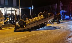 Balıkesir Sındırgı'da Feci Kaza! Taklan Atan Araçtaki 2 Yaralı Hastaneye Kaldırıldı!