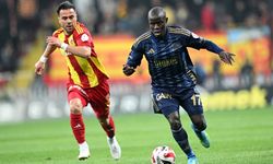 Fenerbahçe Zirve Yarışında Hata Yapmadı! Kayseri Deplasmanında 4 Gollü Zafer!