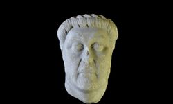 Smyrna’nın Kayıp Hazinesi Evine Döndü: ABD’den İade Edilen 1600 Yıllık Heykel Başını Artık İzmir’de Görebilirsiniz!