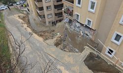 Bursa Mudanya'da İstinat Duvarı Çöktü! Apartman ve Araçlar Hasar Gördü: Tahliye Kararı Çıktı!