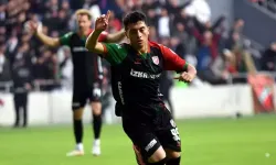 Karşıyaka'da Berat Şahin Fırtınası! 9 Asistle Göz Doldurdu, Avrupa Yolunda: İşte İsteyen Takımlar ve Bonservis Detayı