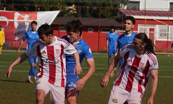 Ayvalıkgücü Mağlubiyete Rağmen Play-Off'ta! Alanya 1221 FK'ya 1-0 Mağlup Oldu!