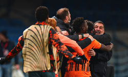 Arda Turan Avrupa'da Tarih Yazıyor! Shakhtar Donetsk Yarı Finalde!