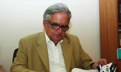 Son Dakika: Hüsrev Hatemi Kimdir, Neden Öldü? Cerrahpaşa'nın Efsane İsmi ve Edebiyatın "Ömür Süvarisi"ne Veda!