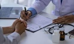 Aile Hekimliğinde "Demirbaş" Krizi: Hekimin Cebinden Aldığı Malzeme Artık Kamunun!
