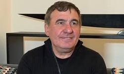 Romanya'da Hagi Dönemi Yeniden Başlıyor: "Karpatların Maradonası" Milli Takımın Başına Geçti