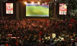 Balıkesir Tek Yürek! Eskişehirspor - Balıkesirspor Play-Off Rövanşı Meydanlardaki Dev Ekranlarda!