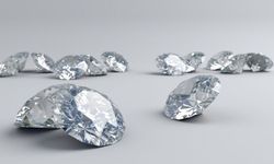 Pırlanta ve Elmas Vergisinde Flaş Gelişme! %20 ÖTV Düzenlemesi İptal Edildi: TBMM'den Gece Yarısı Kararı!