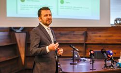 BİK Genel Müdürü Çay’dan Genç İletişimcilere "Hakikat" Uyarısı: "Teyit Edilemeyen Haber Gerçek Değildir"