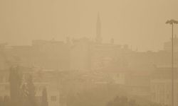 İstanbul’a Libya’dan Dev Toz Bulutu Geliyor! Sakın Araba Yıkamayın: Çamur Yağmuru İçin Saat Verildi!