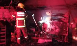 Manyas’ta Korkutan Yangın! Alevler Depoyu Sardı: İşte Olay Yerinden İlk Görüntüler...