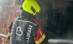 Balıkesir Gömeç’te Korkutan Yangın: 2 Katlı Evde Alevler Yükseldi!