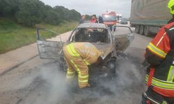Bandırma Yolunda Facianın Eşiğinden Dönüldü! Alev Alan Araç Ekiplerce Söndürüldü!