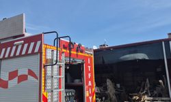 SON DAKİKA: Balıkesir Edremit'te Korkutan İşyeri Yangını! Ekipler Seferber Oldu!