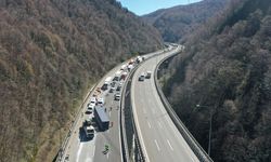 Bolu Dağı Tüneli'nde Zincirleme Kaza! 5 Araç Birbirine Girdi: İstanbul İstikametinde Ulaşım Aksıyor