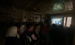 Sındırgı Belediyesi Kepez’de Sahaya İndi: Hem Sinema Etkinliği Hem Hasta Ziyareti!