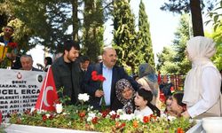 Şehitlik'te duygu dolu anlar