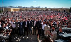 CHP Karesi'den  fotoğraf kıyaslaması: Yüz binler gereken cevabı verdi!