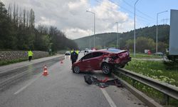 Çorum'da Korkutan Kavşak Kazası! Otomobildeki 3 Kişi Yaralandı